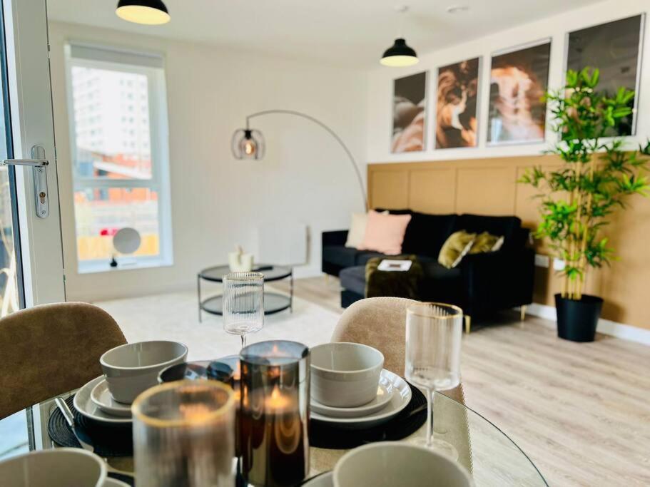 Hessian Lounge -Wyndale- Central 2Br W/Parking 伯明翰 外观 照片