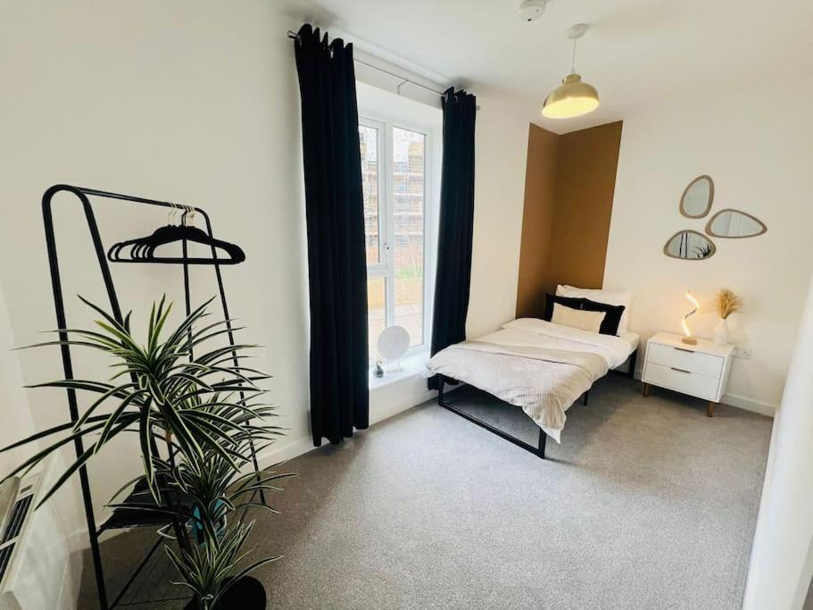 Hessian Lounge -Wyndale- Central 2Br W/Parking 伯明翰 外观 照片