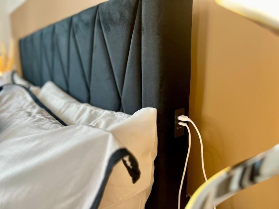 Hessian Lounge -Wyndale- Central 2Br W/Parking 伯明翰 外观 照片